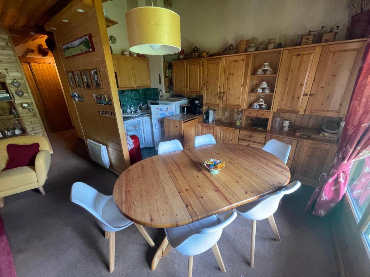 Bel Appartement Au Decor Montagnard - 80M2 レ・コンタミンヌ・モンジョワ エクステリア 写真