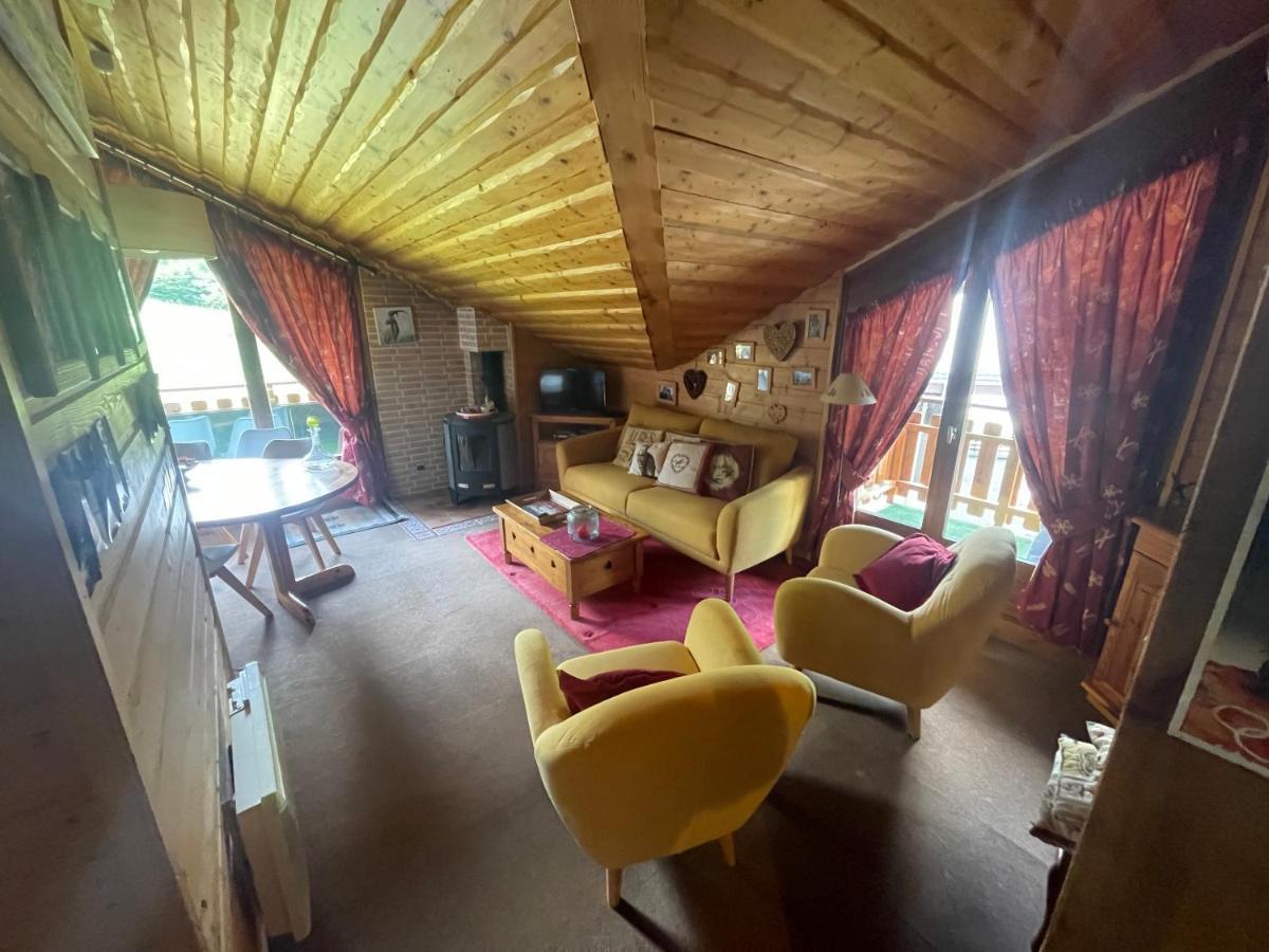Bel Appartement Au Decor Montagnard - 80M2 レ・コンタミンヌ・モンジョワ エクステリア 写真